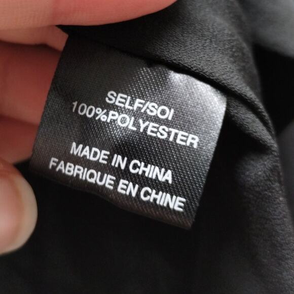 WAYF Women's Size Small Black Choker Neck Popover Long Sleeve Keyhole Back Top - Picture 8 of 8